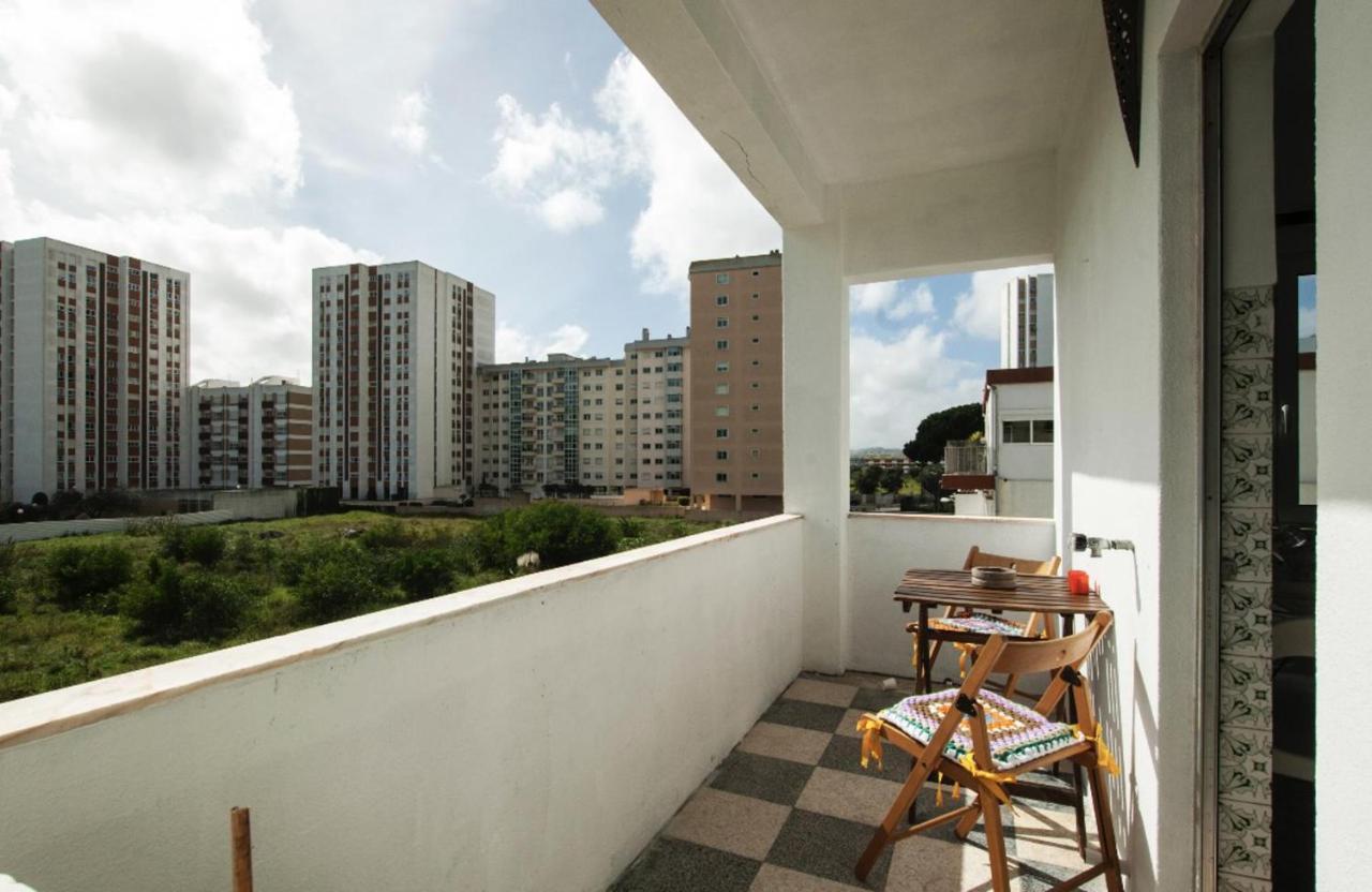 Apartment - Cost - Airport - Subway Lisbon